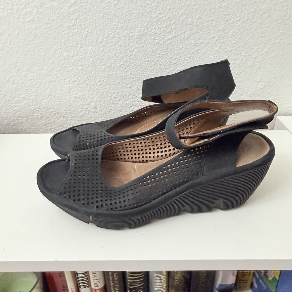 Clarks Artisan Black Nubuck Wedge Sandals Peep Toe Hook Loop Women’s 11 - Picture 4 of 11